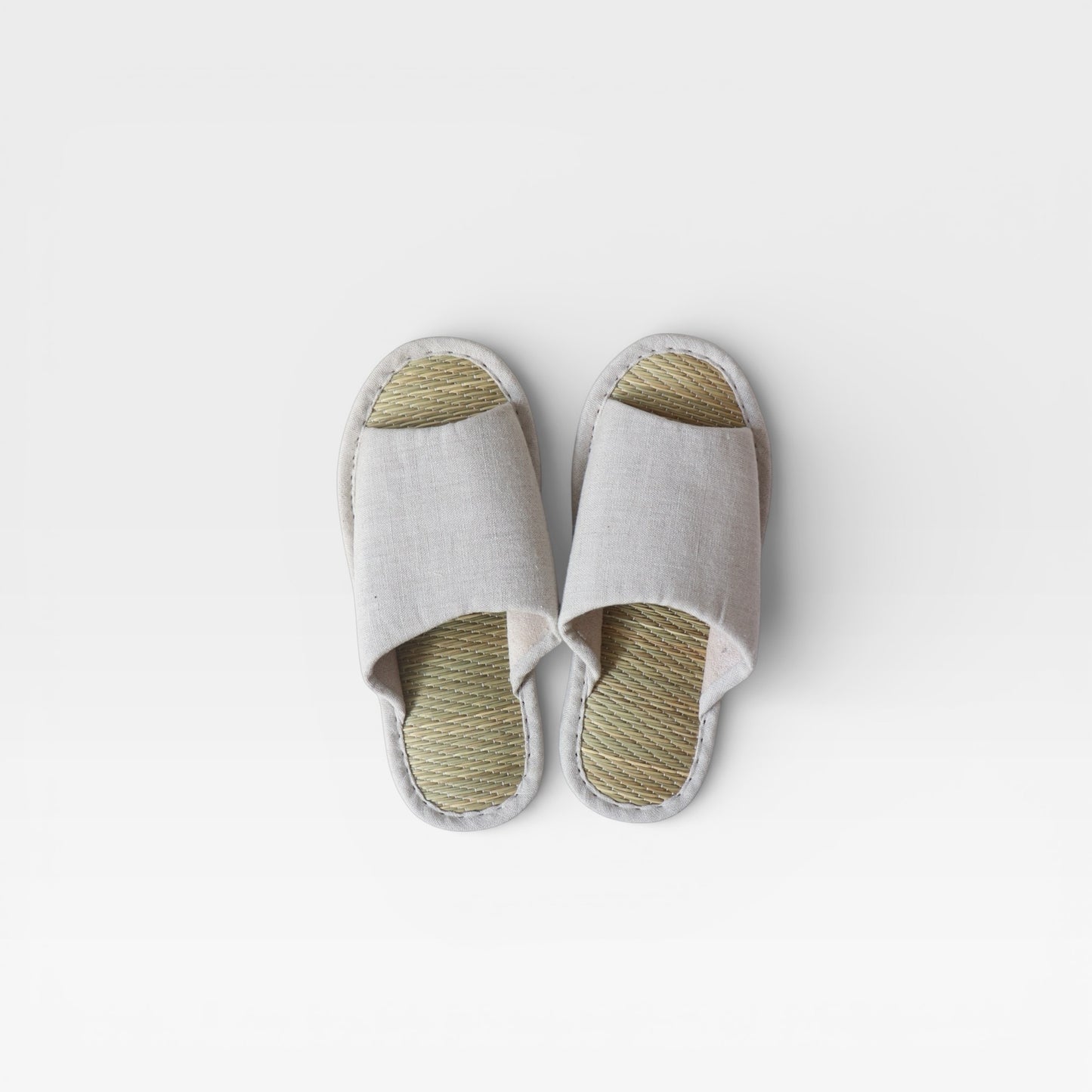 Japanese Igusa House Slippers – Open-Toe Tatami Comfort