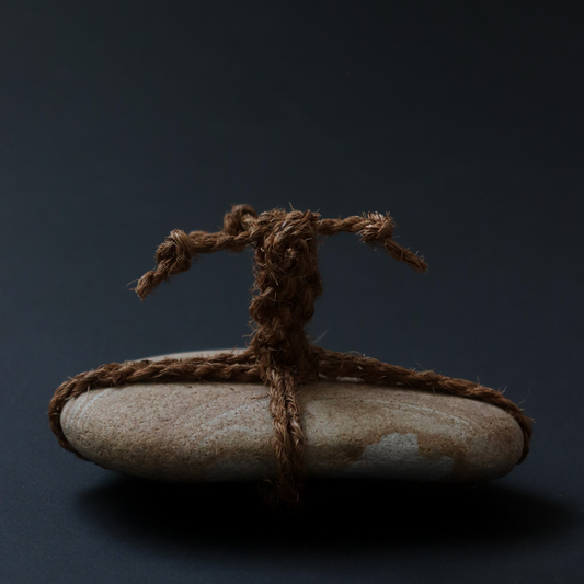 Sekimori-ishi Guardian Stone – Striped Niigata River Stone