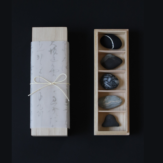 Silent Fragments — Edition 01: Monochrome Set Ⅰ