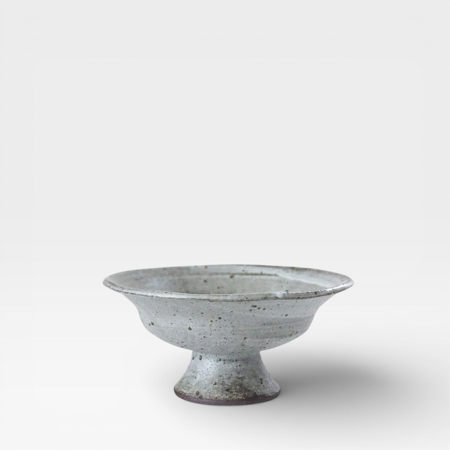 Shigaraki Ash-Glazed Pedestal Bowl