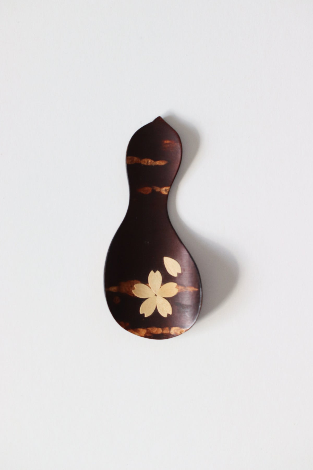 Japanese Cherry Bark Tea Scoop with Sakura Inlay – product detail image 4