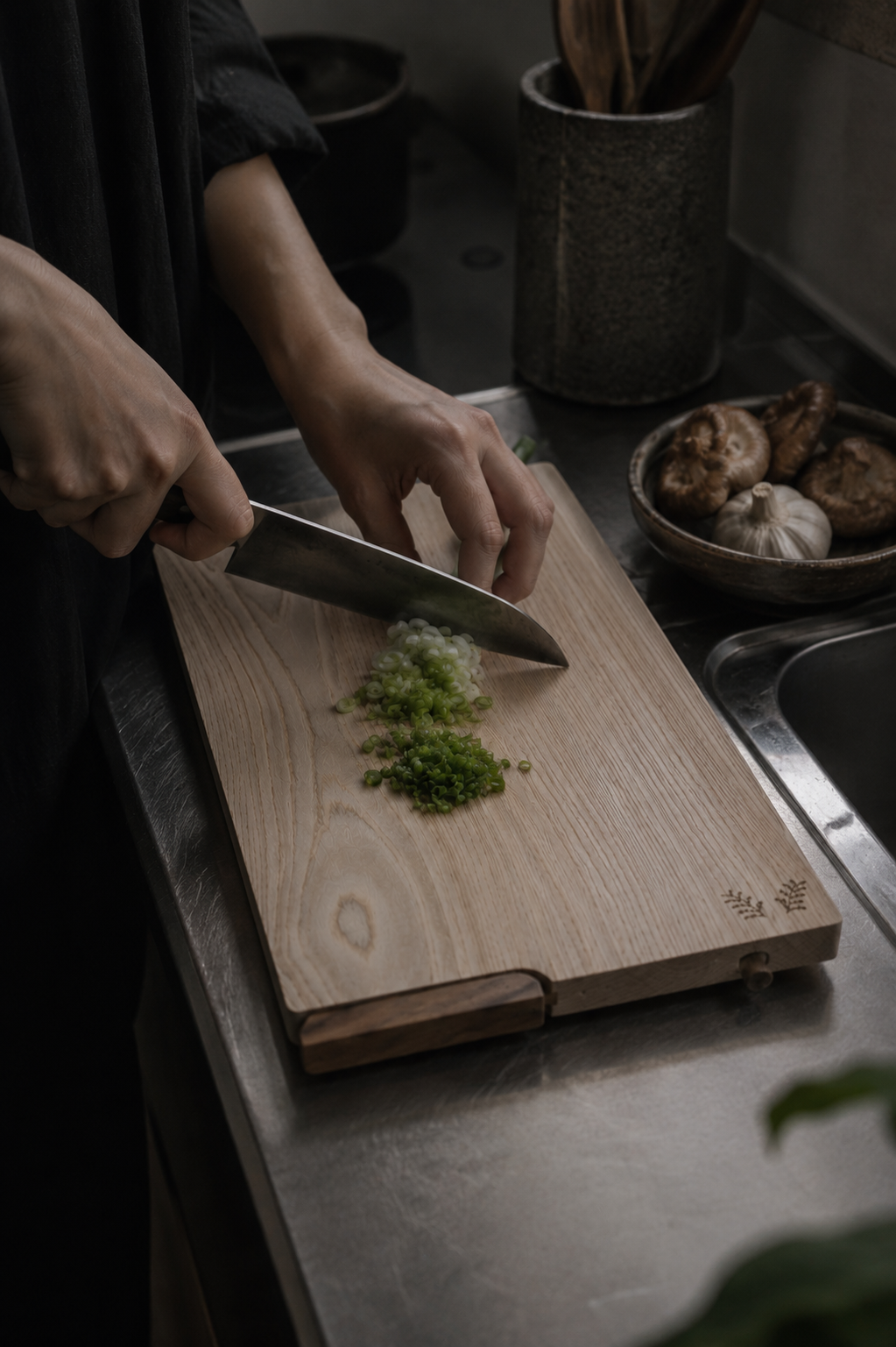 Japanese Hinoki Cutting Board