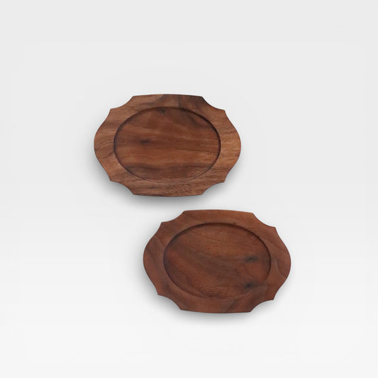 Japanese Walnut Wooden Plate – Handcrafted Serving Dish