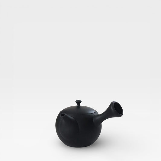 Tokoname Yaki Kyusu Teapot – Matte Black