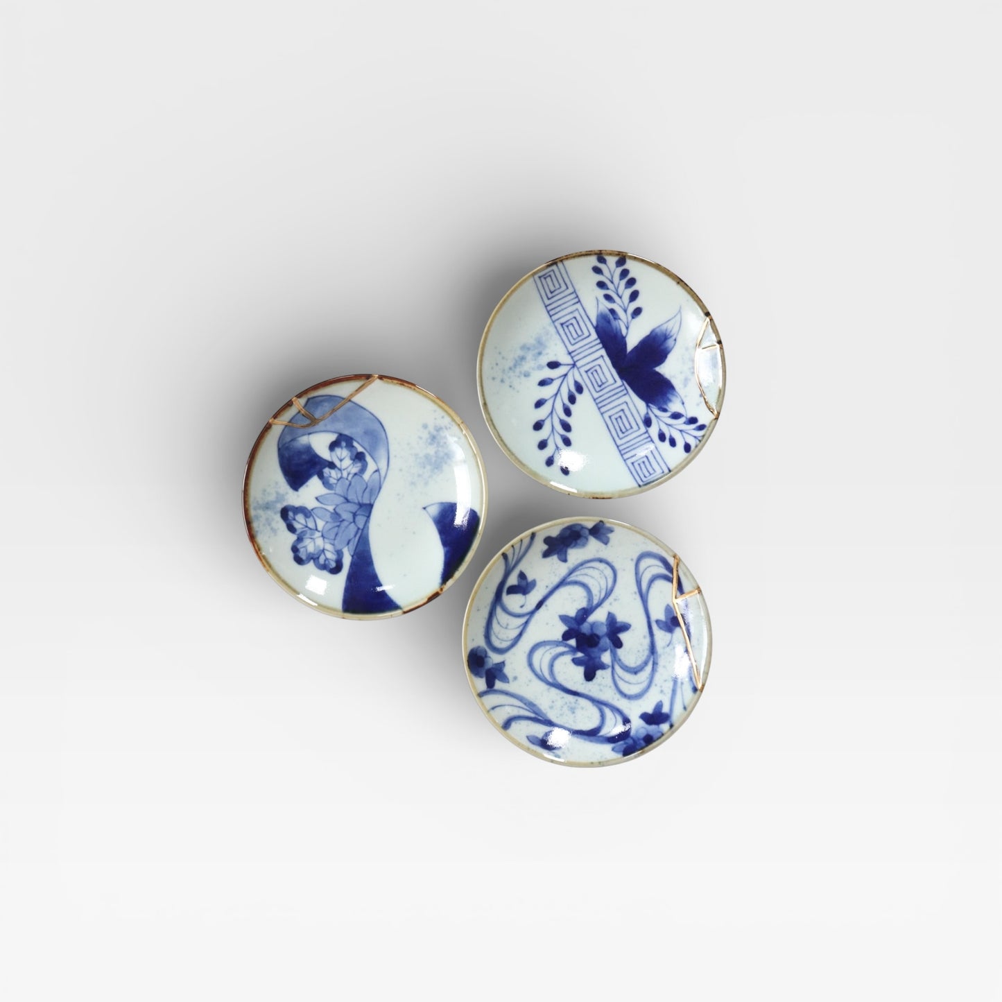 Japanese Imari Plate Inspired by Kintsugi