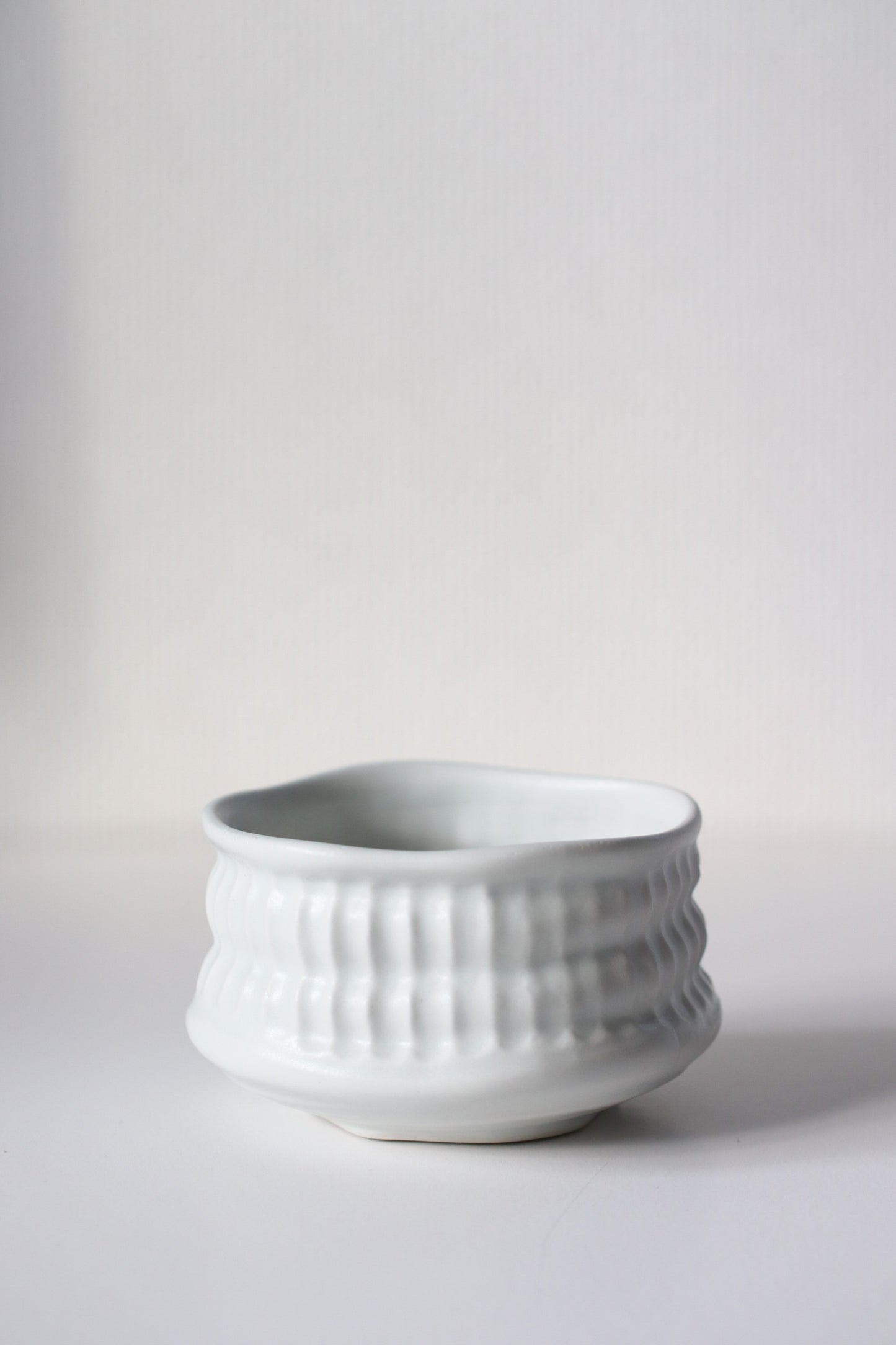 Mino Ware Matcha Bowl – White Glaze by Jinpo Kiln