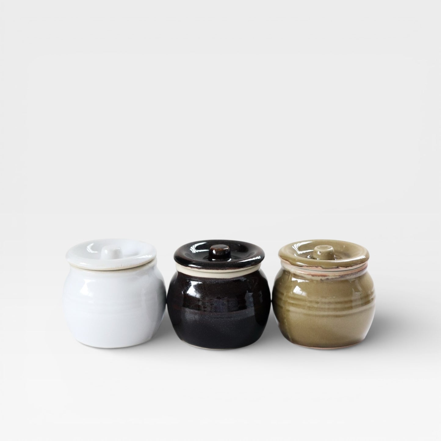 Japanese Handcrafted Ceramic Crock – Tajimi Kiln, 180 ml