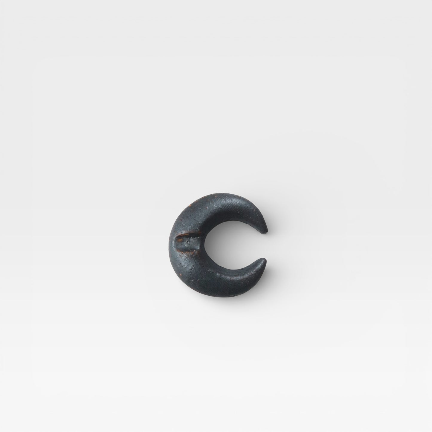 Mino Ware Chopstick Rest – Black Moon Shape
