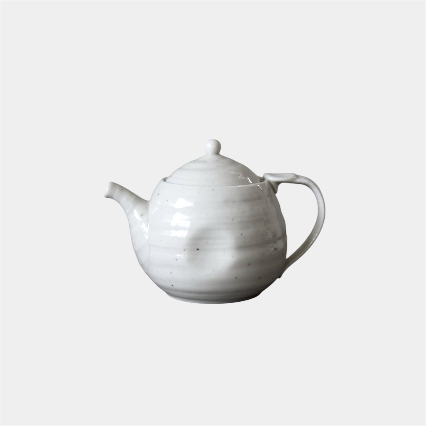 Japanese Mino Ware White Ceramic Teapot with Strainer 500ml