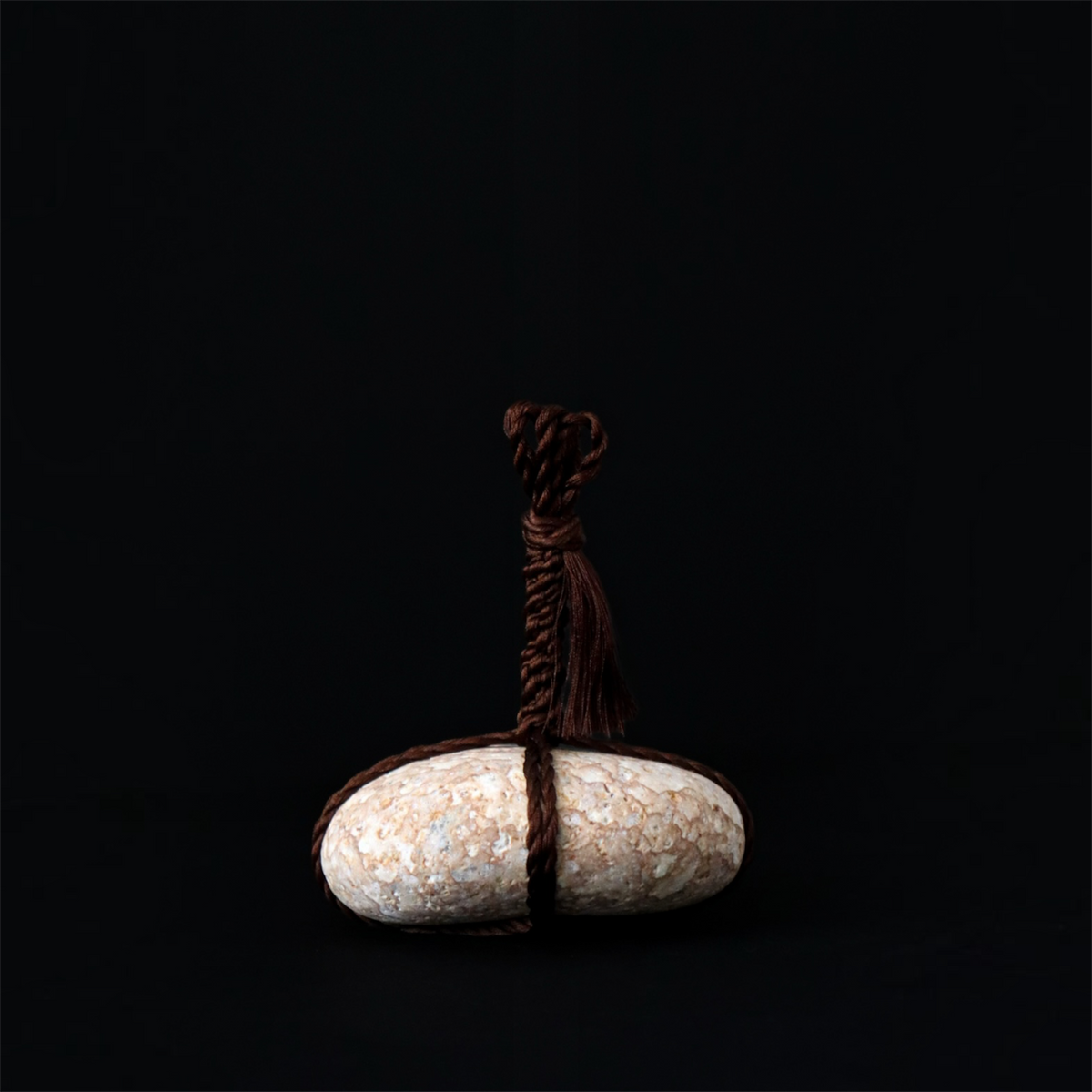 Japanese Sekimori Stone Himekawa Yakuseki Stone×Silk cord
