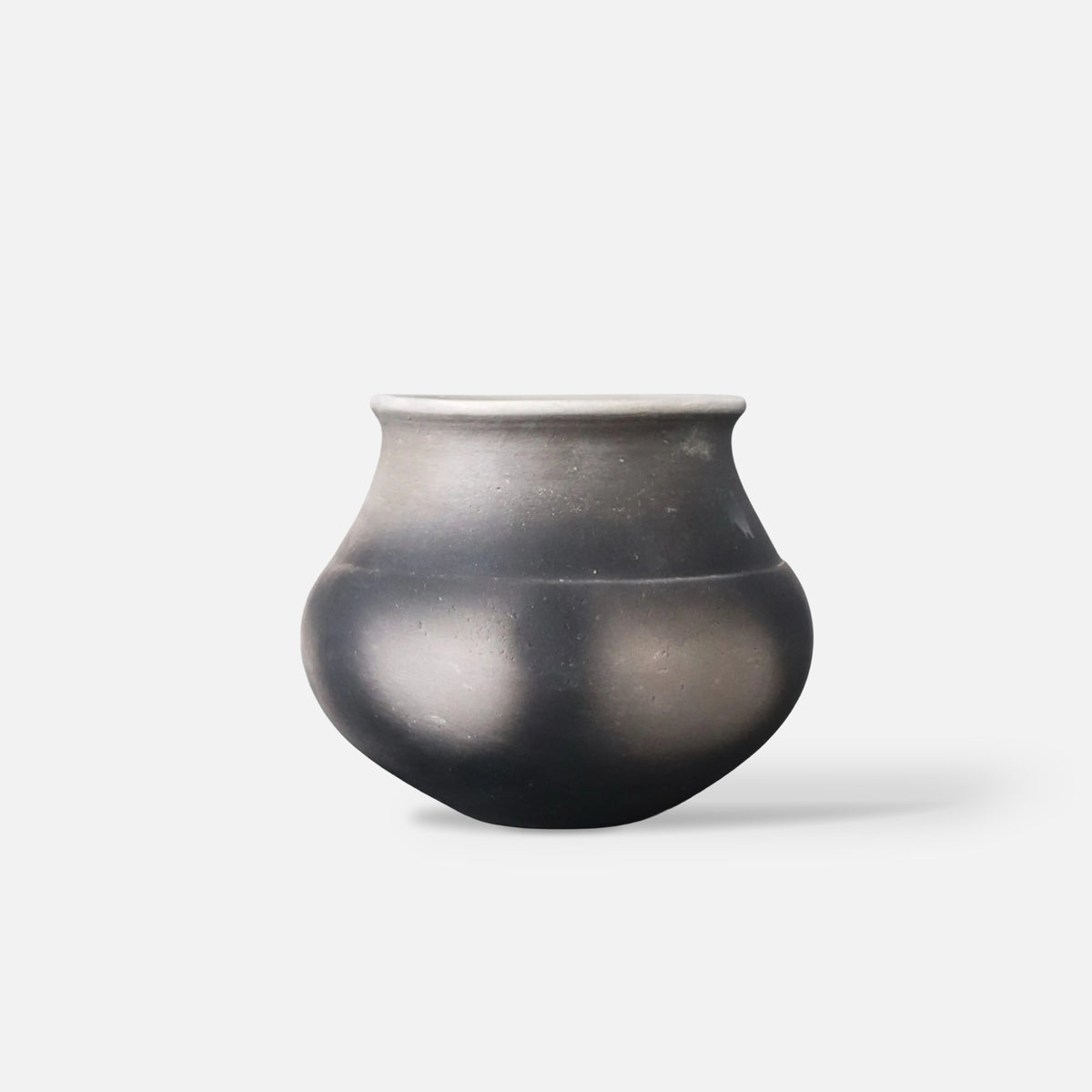 Sotaro Saegusa Japanese Ceramic Vessel
