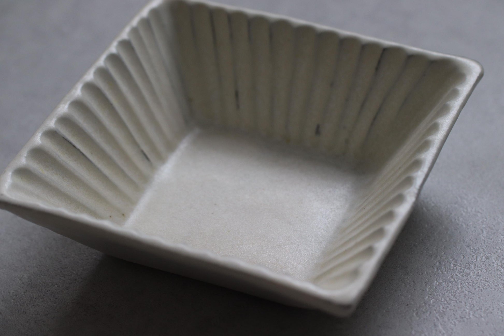Set of 2 – Mashiko-yaki Square Plates by Naoki Yoshizawa | Discontinued Japanese Ceramic | White Glazed Artisan Dish | Wabi-Sabi Tableware
