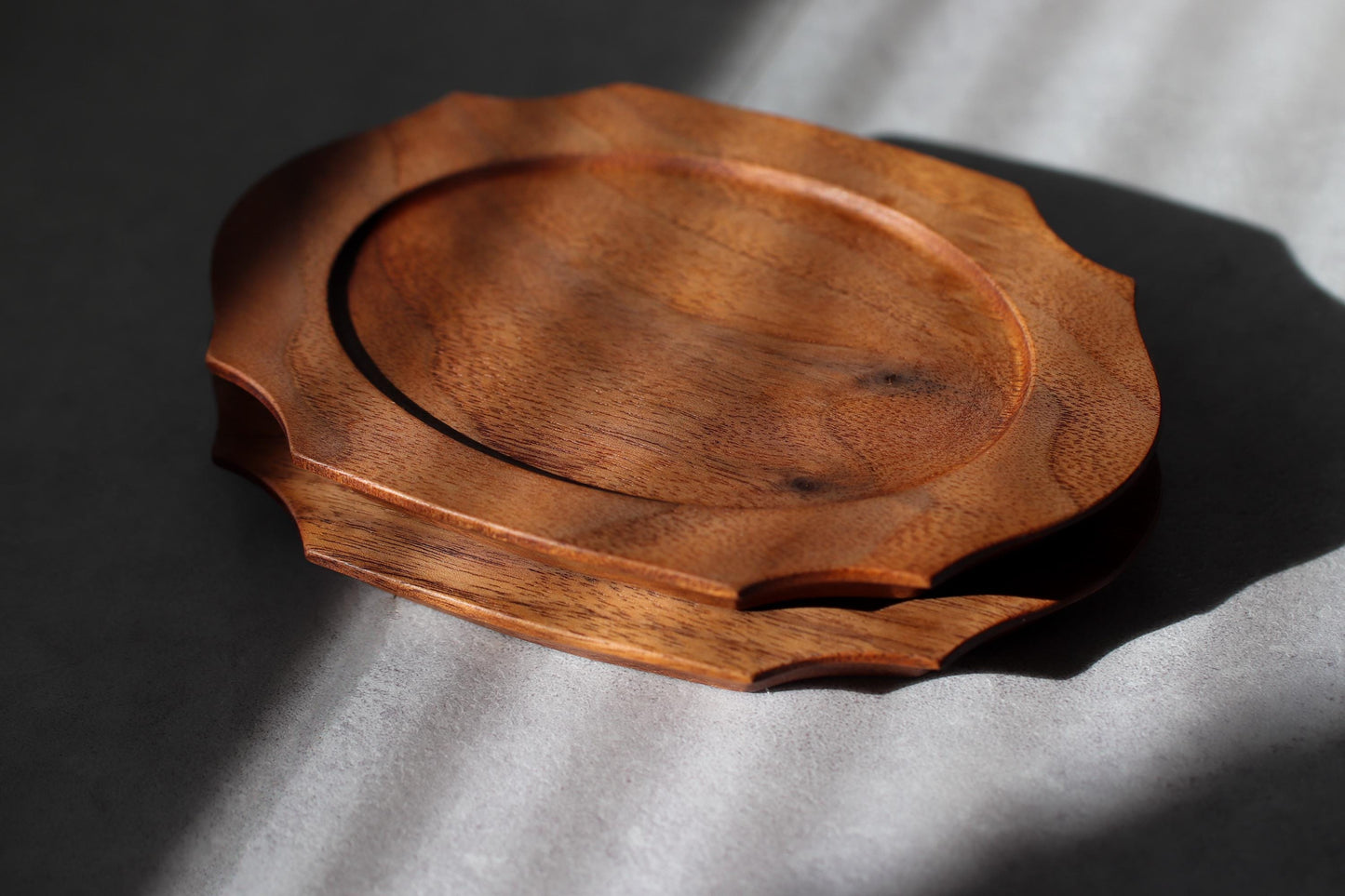 Japanese Wooden Plate | Handcrafted Walnut Small Tray | Unique Japanese Artisan Wood Dish | Oval Dessert Plate | Natural Wood Tableware