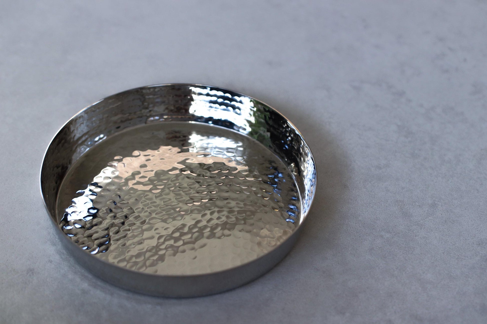 Hammered Stainless Steel Tray Small Serving Dish Minimal Modern Tableware Stylish Entertaining Tray