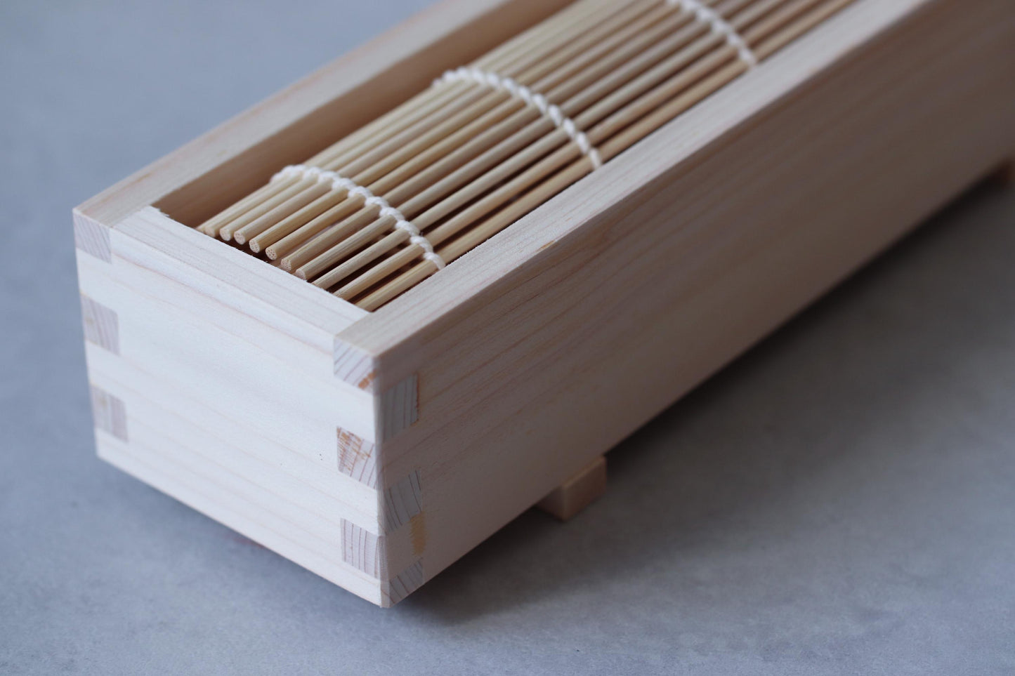Japanese Sushi Roll Making Kit Hinoki Wooden Sushi Maker Bamboo Mat Set Made in Japan