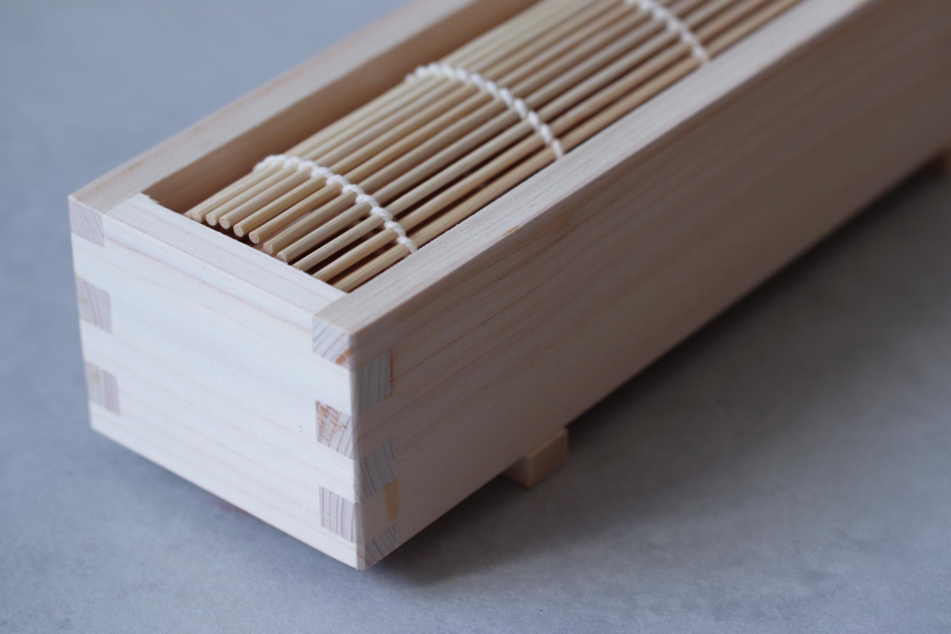 Japanese Sushi Roll Making Kit Hinoki Wooden Sushi Maker Bamboo Mat Set Made in Japan