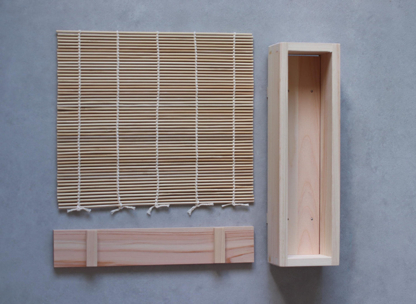 Japanese Sushi Roll Making Kit Hinoki Wooden Sushi Maker Bamboo Mat Set Made in Japan
