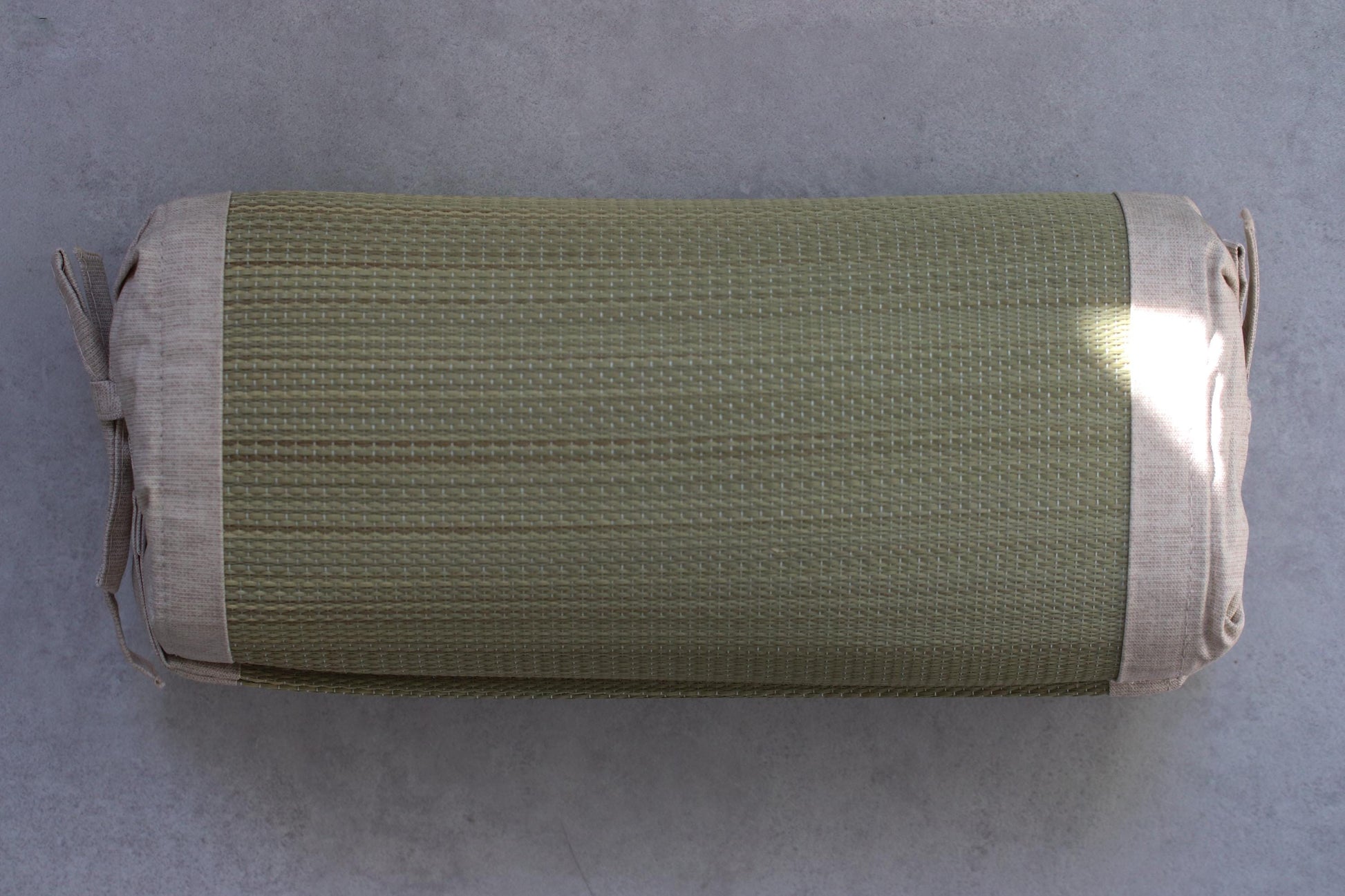 Japanese Igusa Bolster Pillow | Handwoven Tatami Neck Pillow | Adjustable Height | Natural Rush Grass | Made in Japan