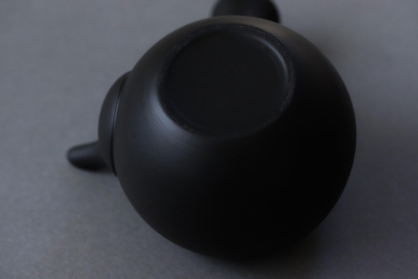 Tokoname Yaki Japanese Teapot | Handmade Black Kyusu with Ceramic Strainer | Traditional Pottery | Made in Japan