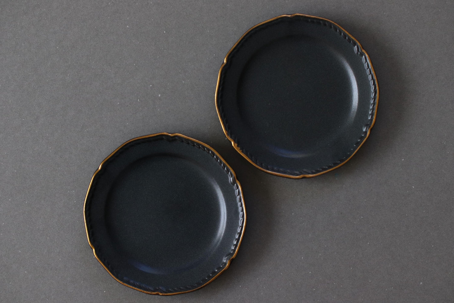 Japanese Black & Gold Dessert Plate – Mino Ware Ceramic Small Plate with Antique Finish, Handmade in Japan