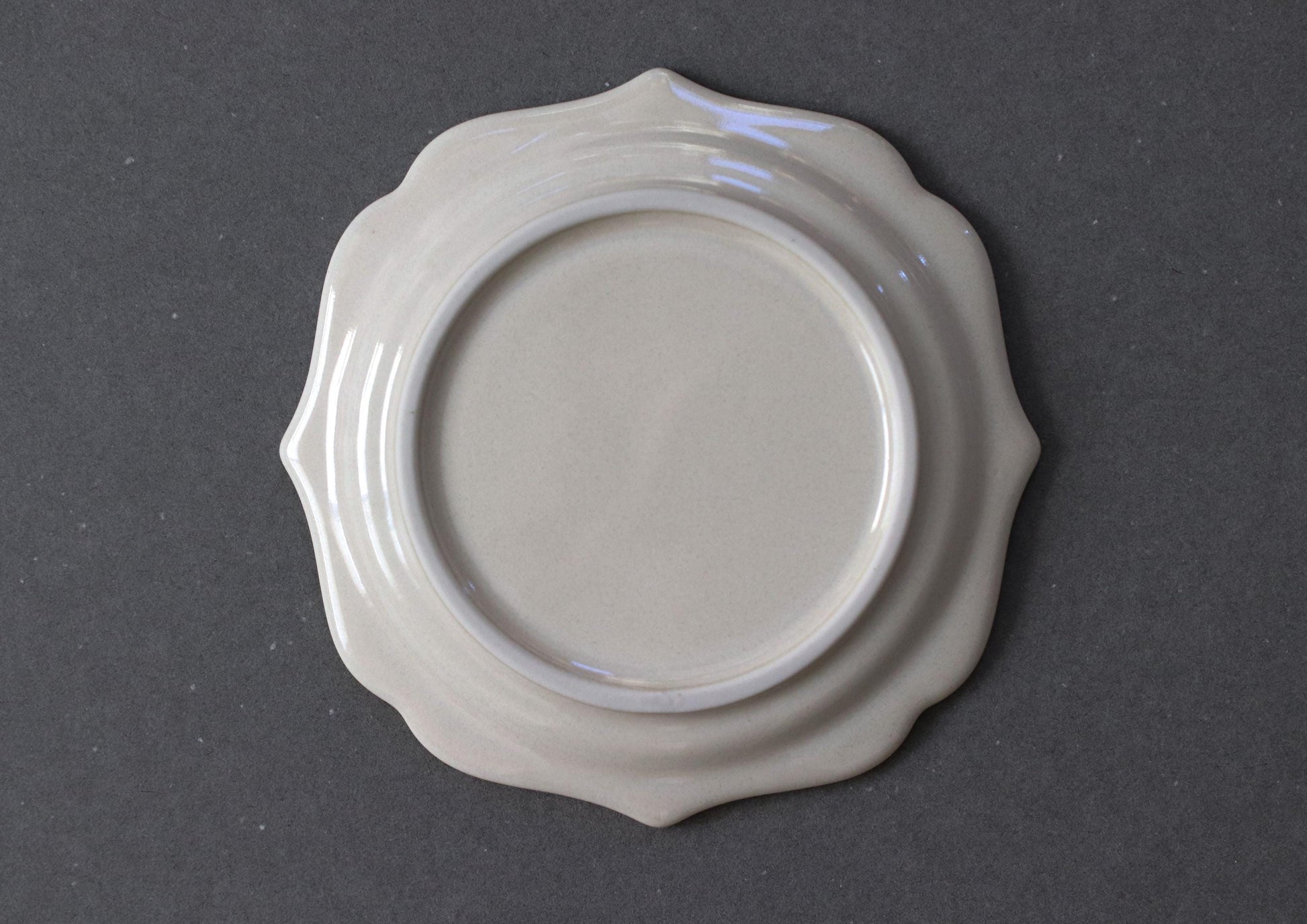 Japanese Mino Ware Scalloped White Porcelain Plate 11.8cm | Handmade Style Small Dessert Plate | Made in Japan
