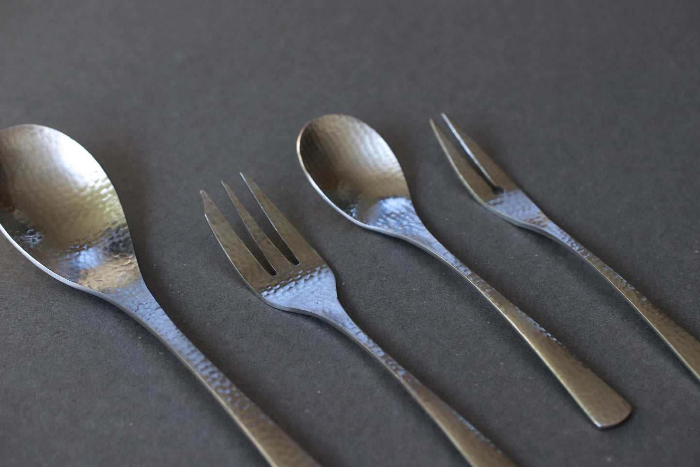 Japanese Hammered Dinner Fork | Stainless Steel Fork | Made in Japan Tsubame-Sanjo | Wabi Sabi Minimal Cutlery