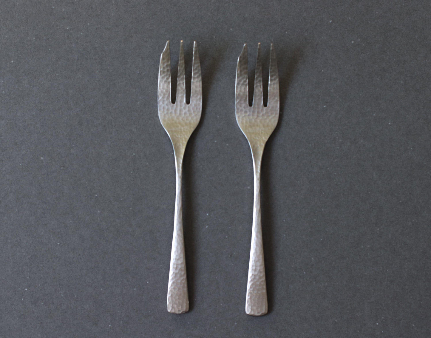 Japanese Hammered Dinner Fork | Stainless Steel Fork | Made in Japan Tsubame-Sanjo | Wabi Sabi Minimal Cutlery