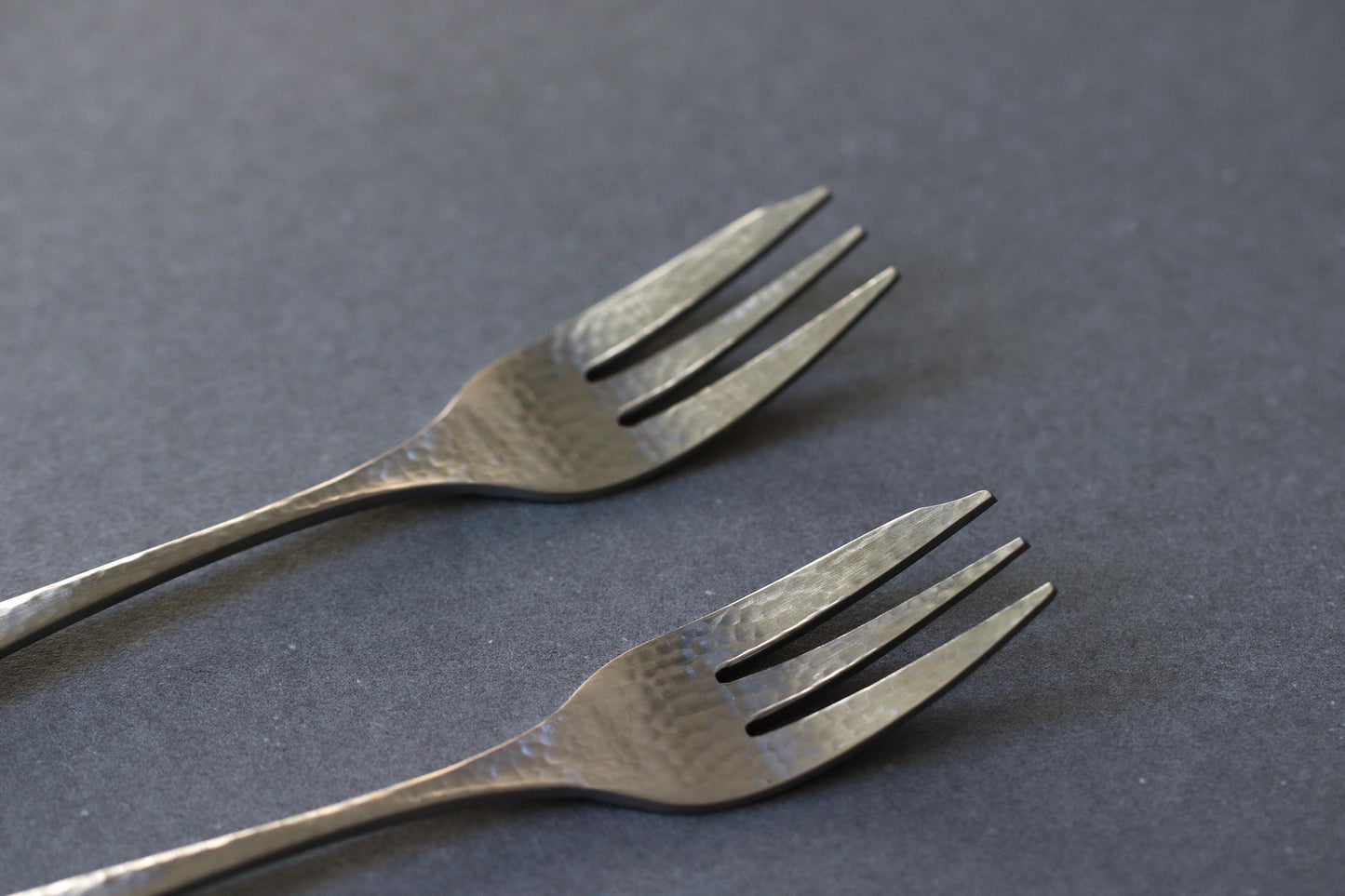 Japanese Hammered Dinner Fork | Stainless Steel Fork | Made in Japan Tsubame-Sanjo | Wabi Sabi Minimal Cutlery