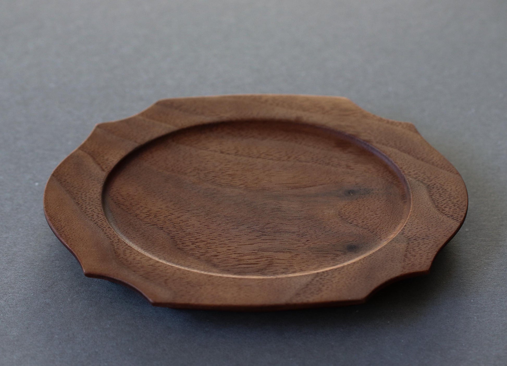 Japanese Wooden Plate | Handcrafted Walnut Small Tray | Unique Japanese Artisan Wood Dish | Oval Dessert Plate | Natural Wood Tableware