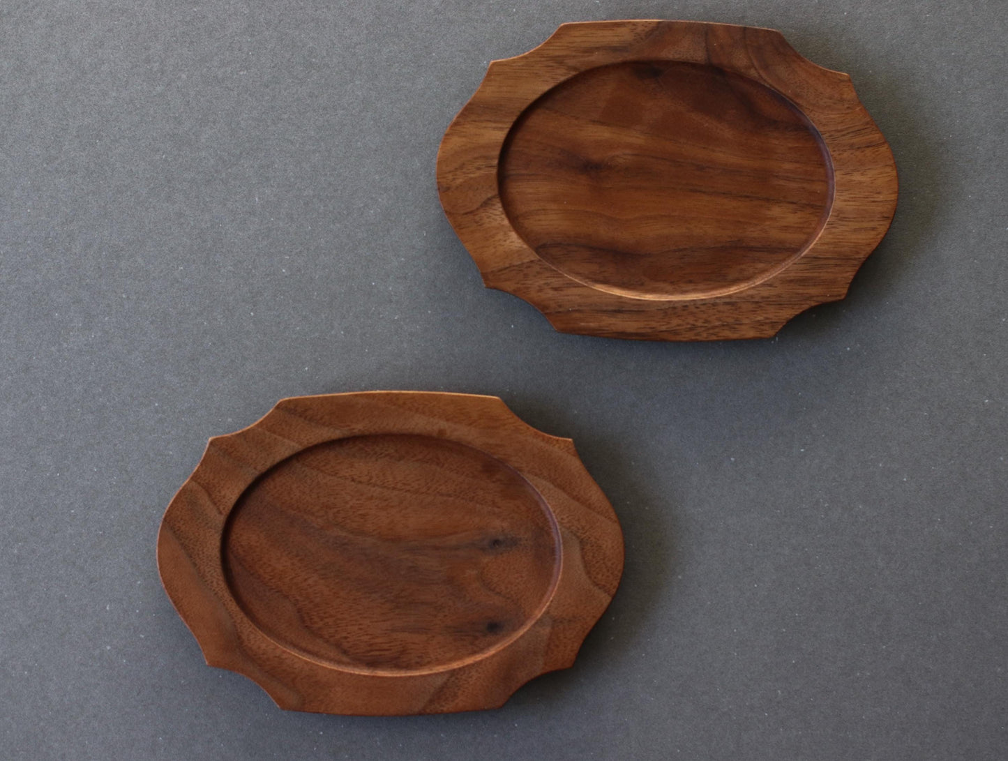 Japanese Wooden Plate | Handcrafted Walnut Small Tray | Unique Japanese Artisan Wood Dish | Oval Dessert Plate | Natural Wood Tableware