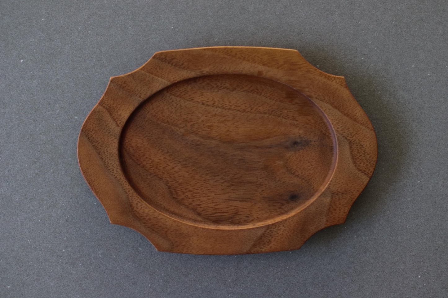 Japanese Wooden Plate | Handcrafted Walnut Small Tray | Unique Japanese Artisan Wood Dish | Oval Dessert Plate | Natural Wood Tableware