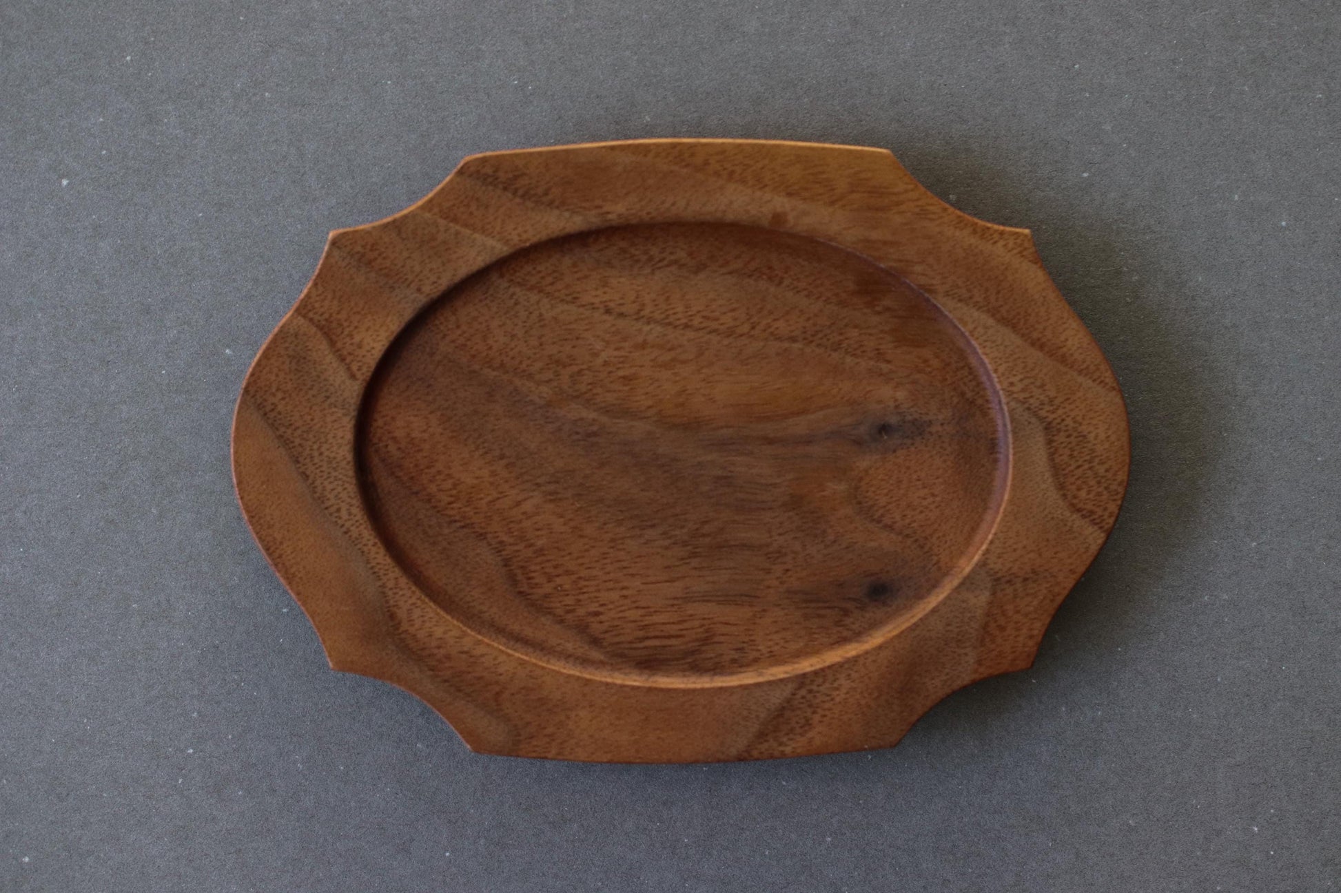 Japanese Wooden Plate | Handcrafted Walnut Small Tray | Unique Japanese Artisan Wood Dish | Oval Dessert Plate | Natural Wood Tableware