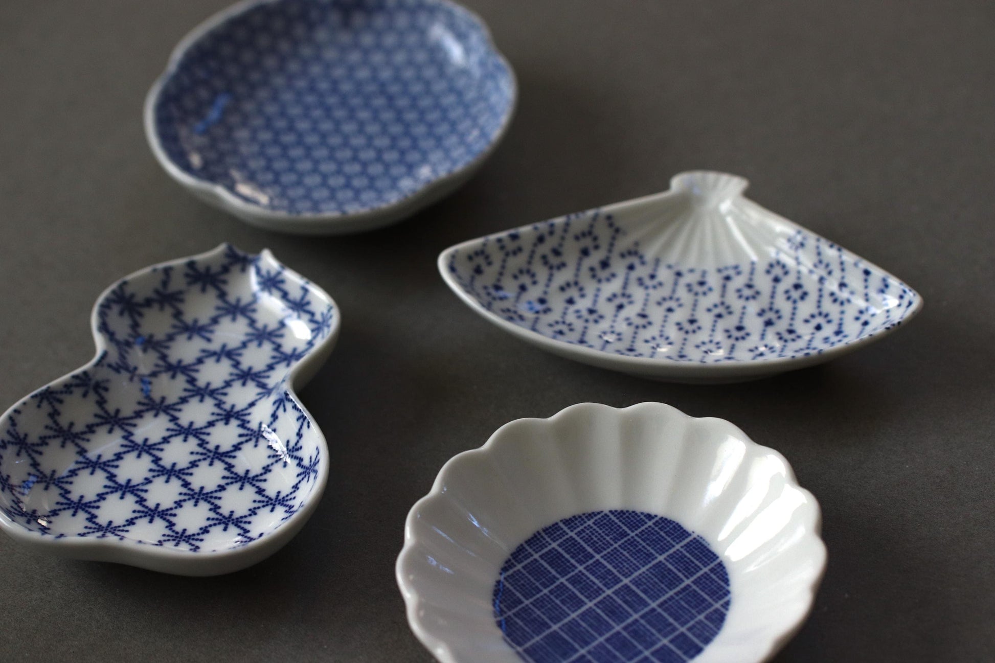 Azmaya Mamezara Small Plates | Japanese Porcelain from Amakusa | Inban Transfer Print Dobai Ash Glaze | Mix & Match – 4 Designs