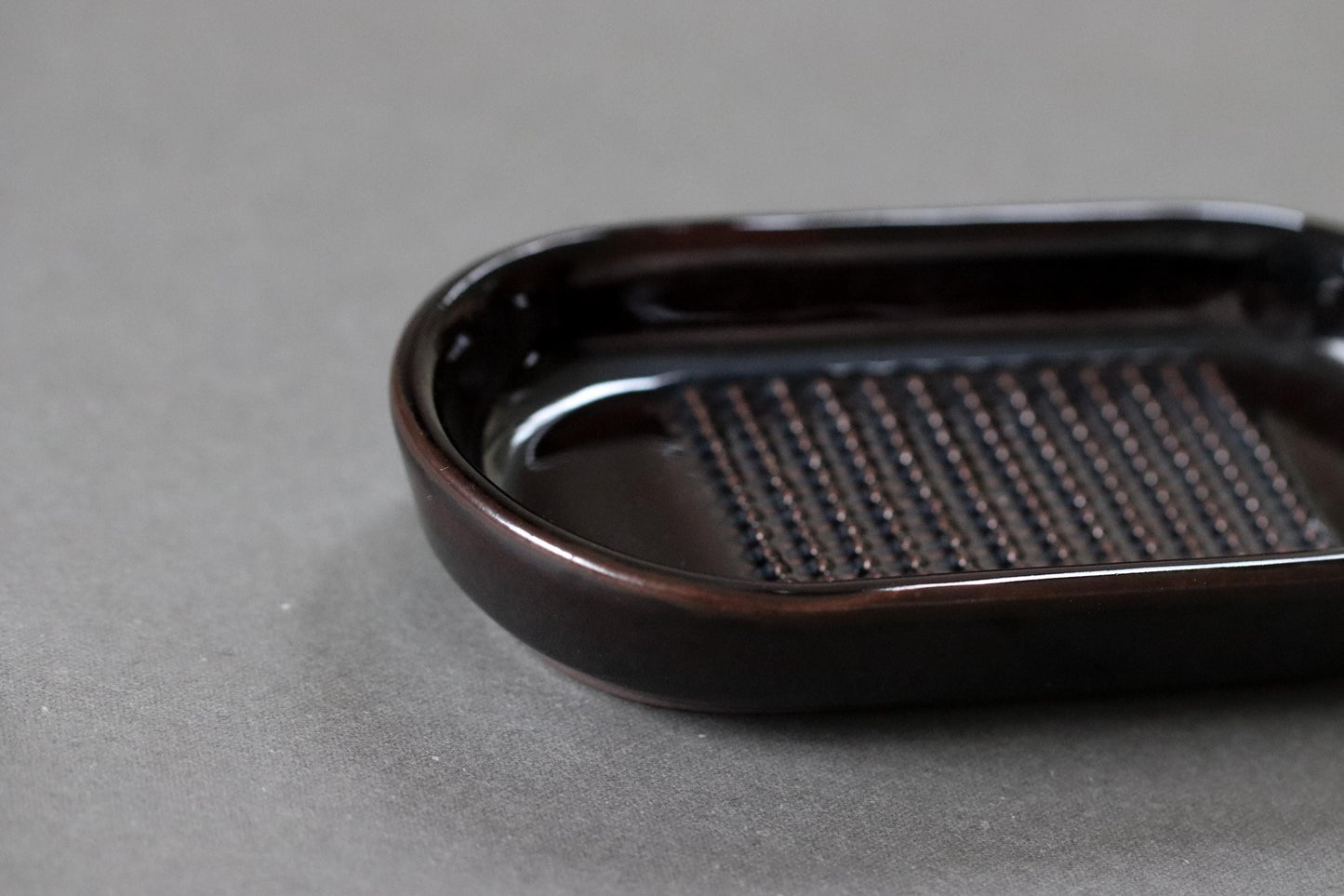 Japanese Ceramic Ginger Grater | Fiber-Reducing Oroshi, Banko Ware, Handmade Kitchen Tool from Japan