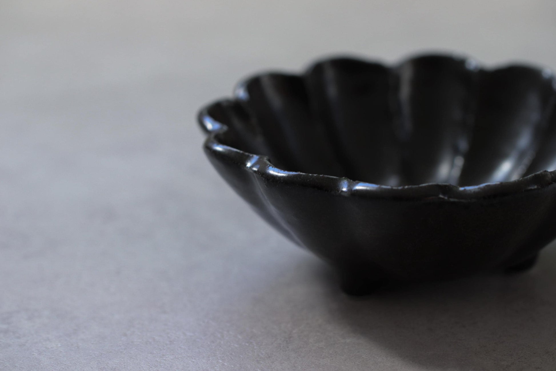Black Rinka Flower Bowl | Japanese Ceramic Bowl | Small 8cm / Large 12cm | Wabi-Sabi Minimalist Tableware | Made in Toki Gifu Japan