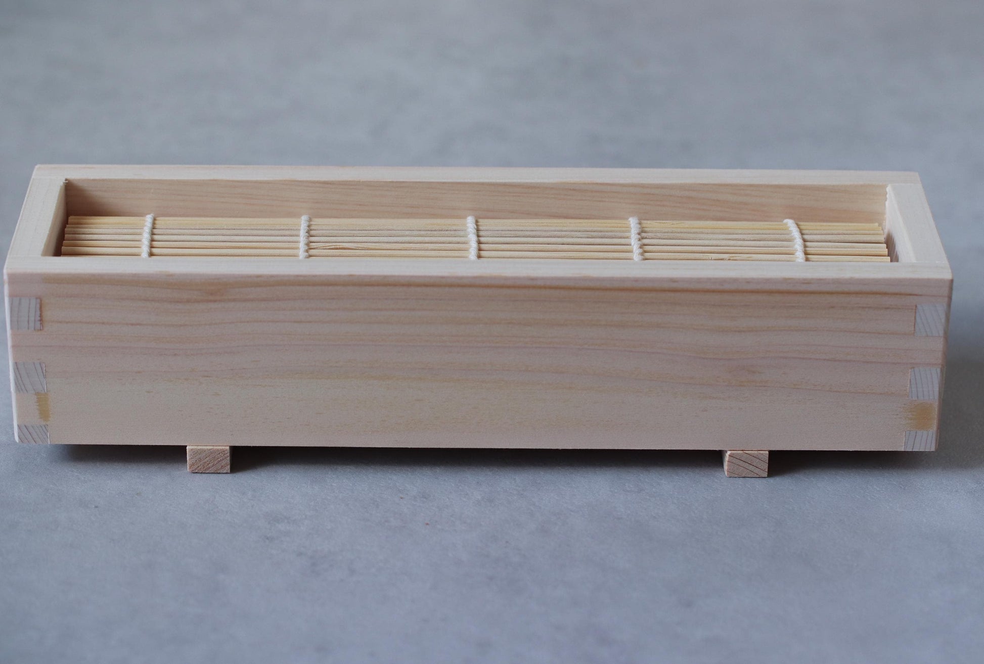 Japanese Sushi Roll Making Kit Hinoki Wooden Sushi Maker Bamboo Mat Set Made in Japan
