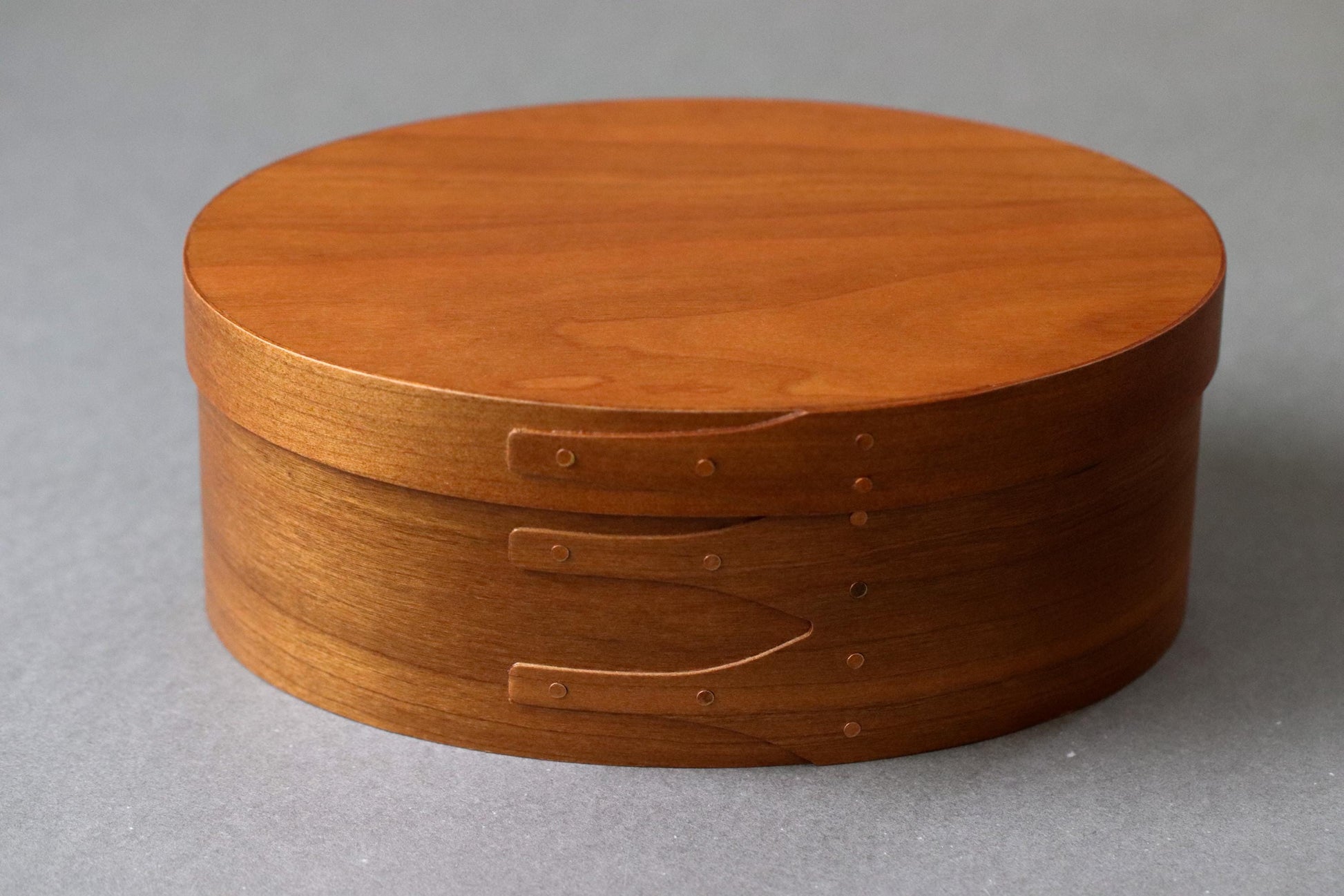 Shaker Oval Box S or M , Cherry Wood Storage Box, Minimalist Wooden Organizer, Wabi Sabi Home Decor