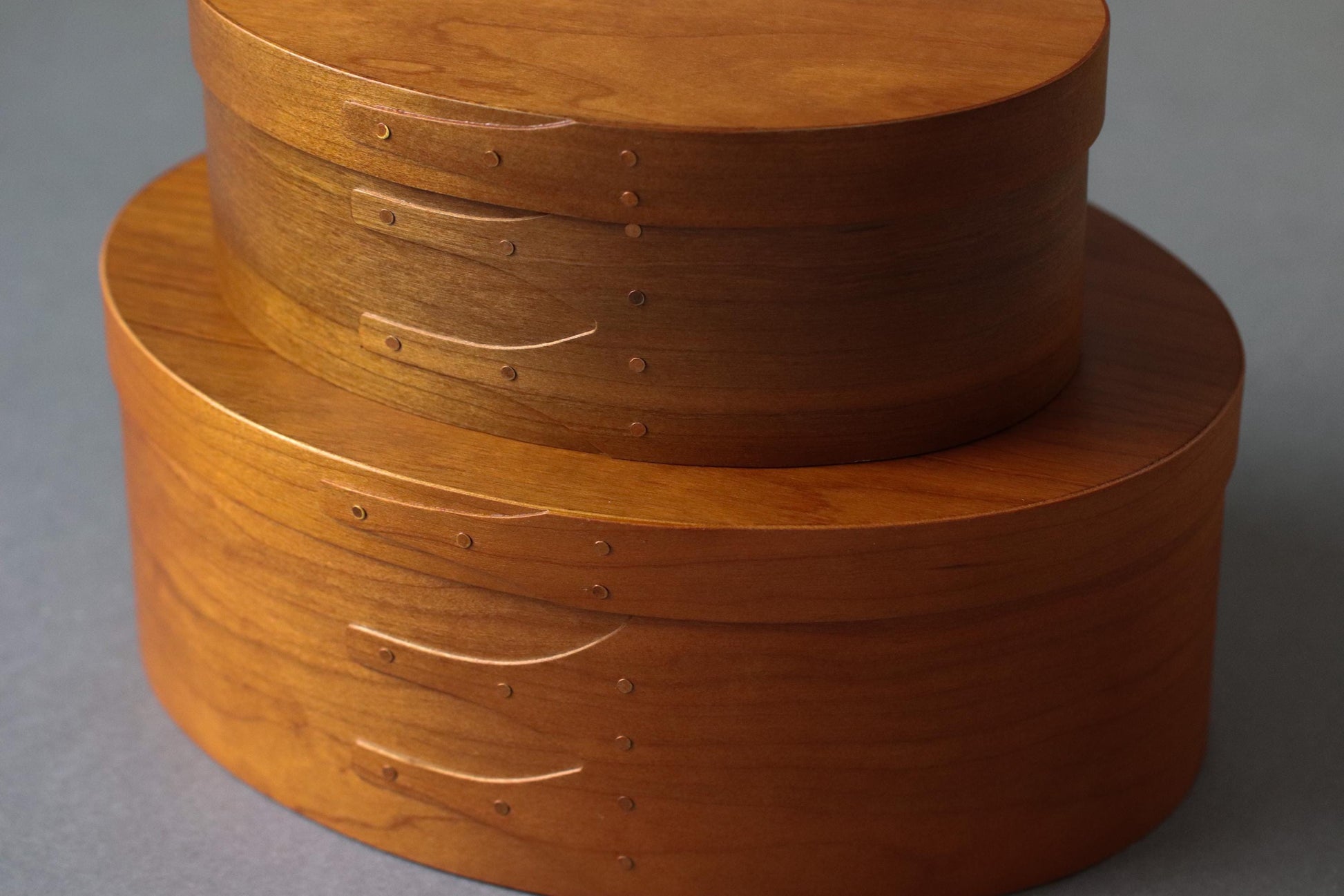 Shaker Oval Box S or M , Cherry Wood Storage Box, Minimalist Wooden Organizer, Wabi Sabi Home Decor