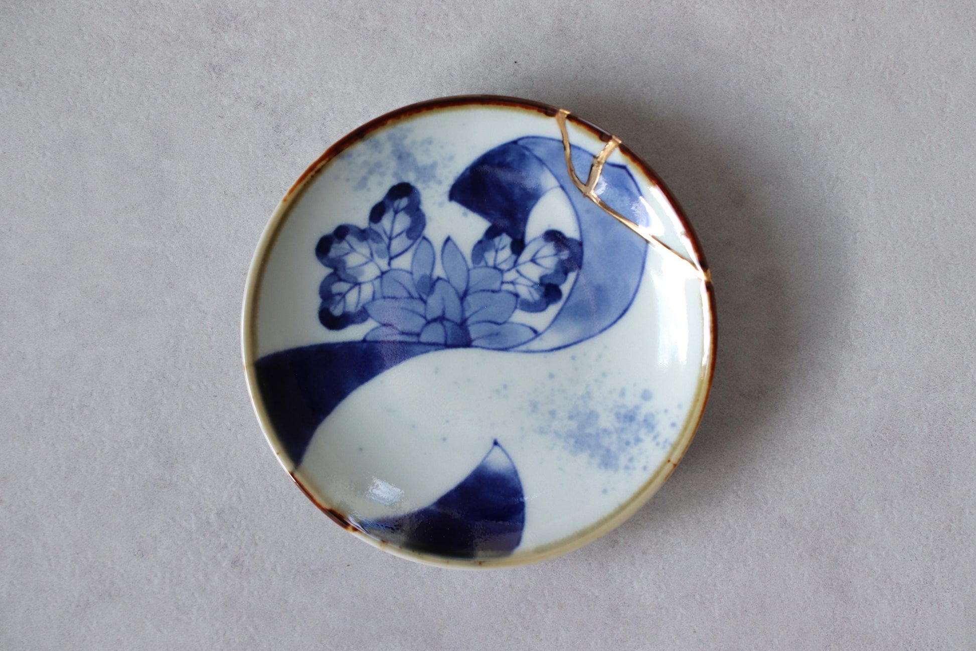 Kintsugi Inspired Imari Porcelain Plate, Hand Painted Japanese Small Plate, Blue and Gold Ceramic Dish, Made in Japan Wabi Sabi Decor
