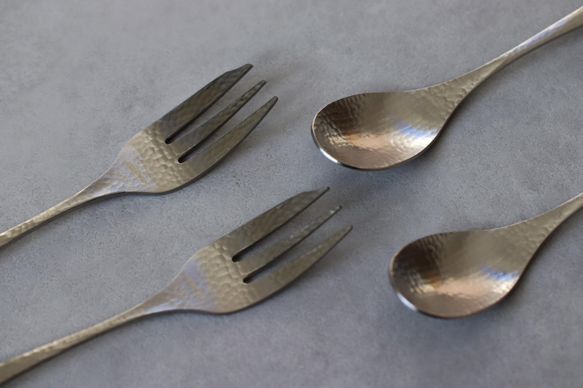 Japanese Hammered Dinner Fork | Stainless Steel Fork | Made in Japan Tsubame-Sanjo | Wabi Sabi Minimal Cutlery