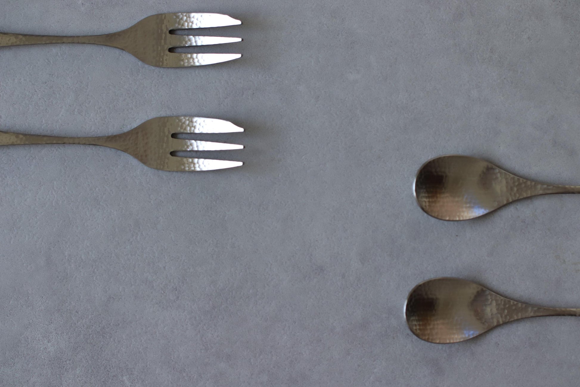 Japanese Hammered Dinner Fork | Stainless Steel Fork | Made in Japan Tsubame-Sanjo | Wabi Sabi Minimal Cutlery
