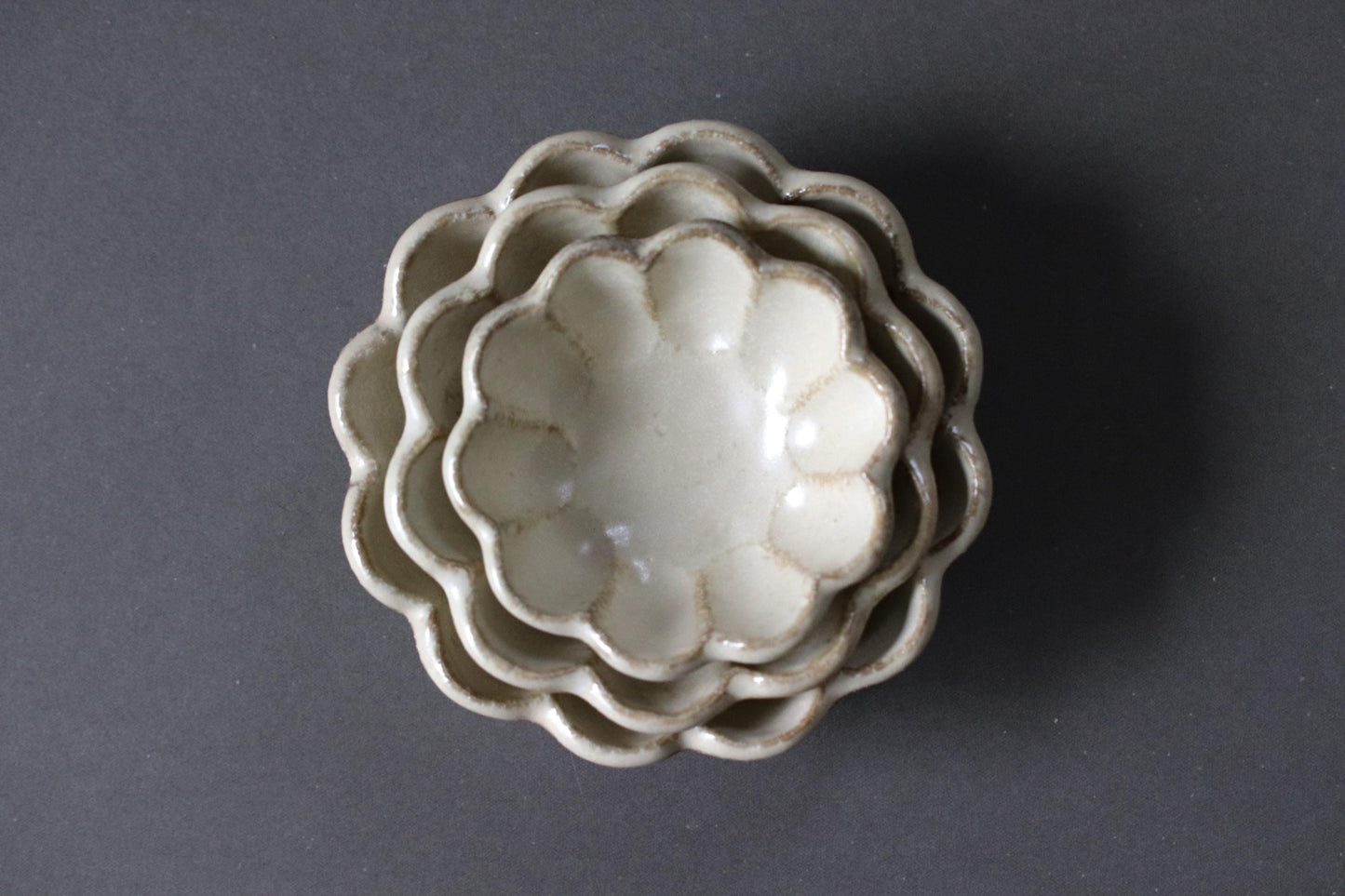 Rinka White Ceramic Bowls | Japanese Flower Plate | 3 Sizes 8cm / 10cm / 12cm | Minimal Wabi-Sabi Tableware | Made in Japan