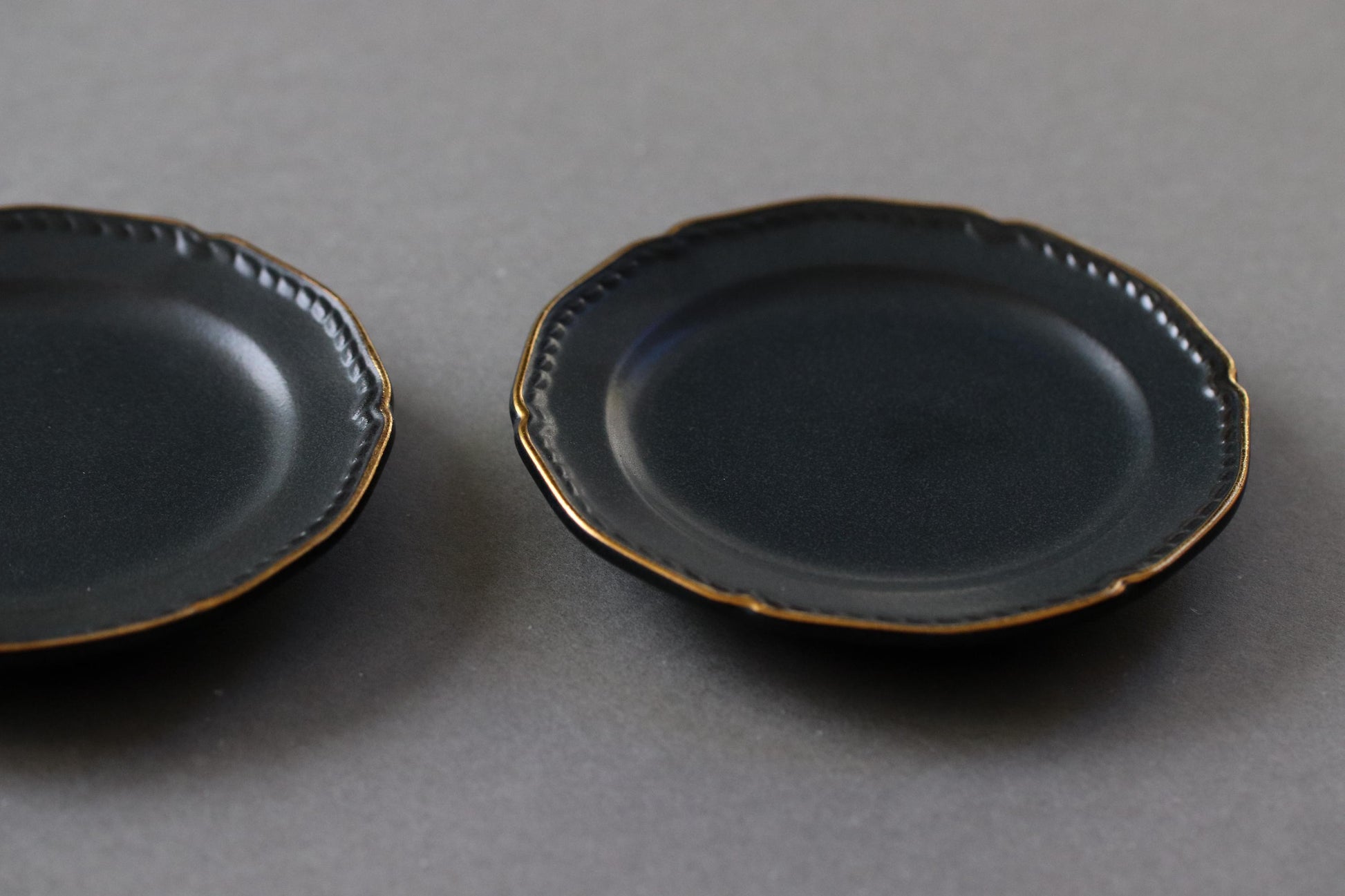 Japanese Black & Gold Dessert Plate – Mino Ware Ceramic Small Plate with Antique Finish, Handmade in Japan