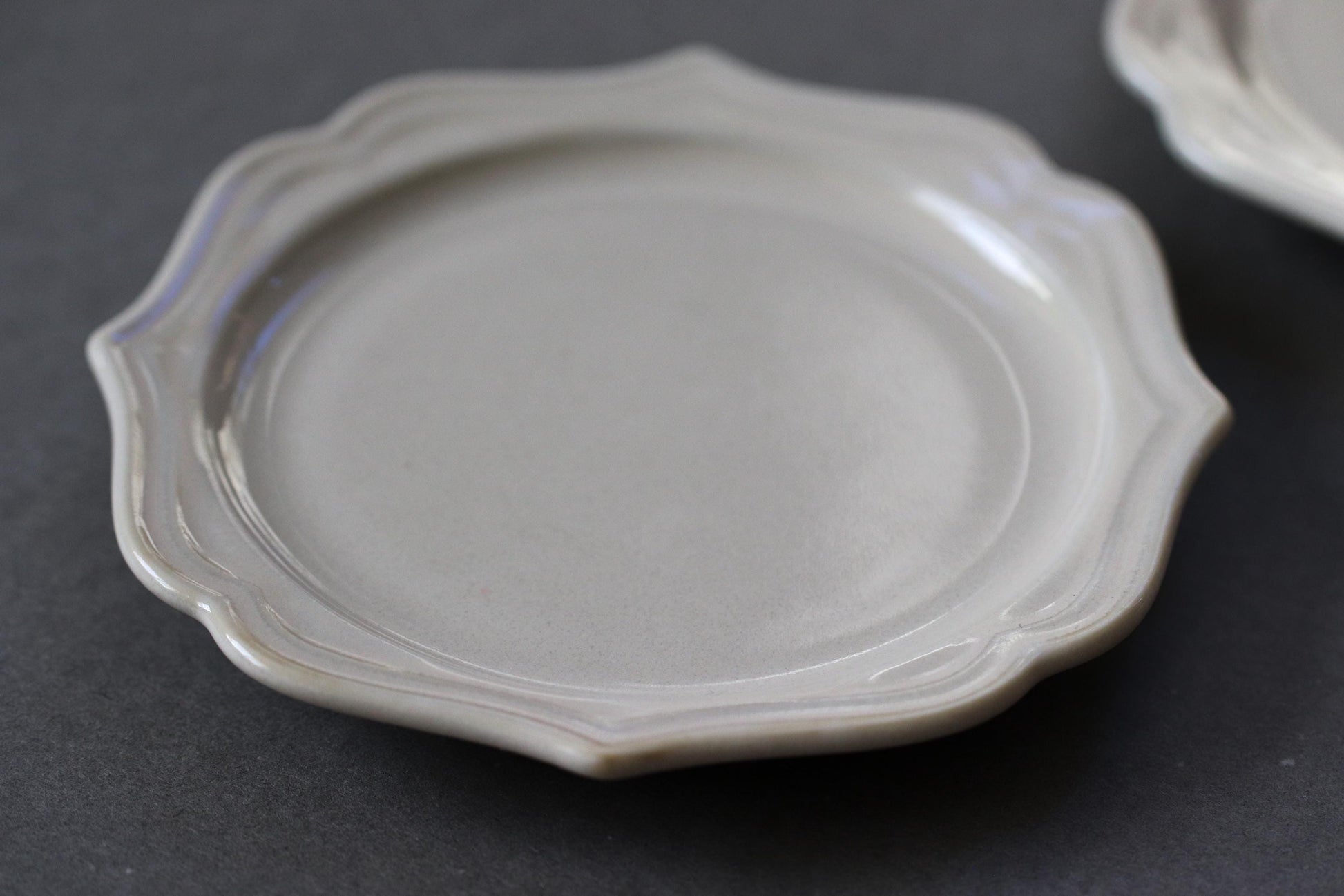 Japanese Mino Ware Scalloped White Porcelain Plate 11.8cm | Handmade Style Small Dessert Plate | Made in Japan