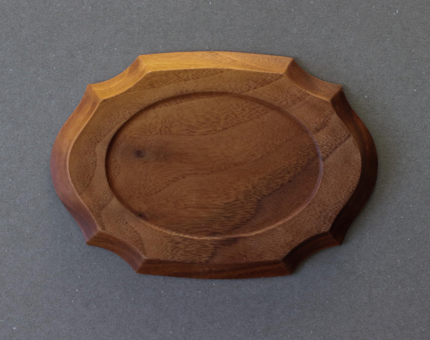 Japanese Wooden Plate | Handcrafted Walnut Small Tray | Unique Japanese Artisan Wood Dish | Oval Dessert Plate | Natural Wood Tableware