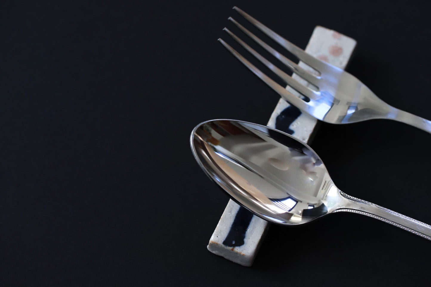 Japanese Ceramic Cutlery Rest | Handmade Studio Pottery from Japan | Minimalist Tableware, Long Rectangular Utensil Rest