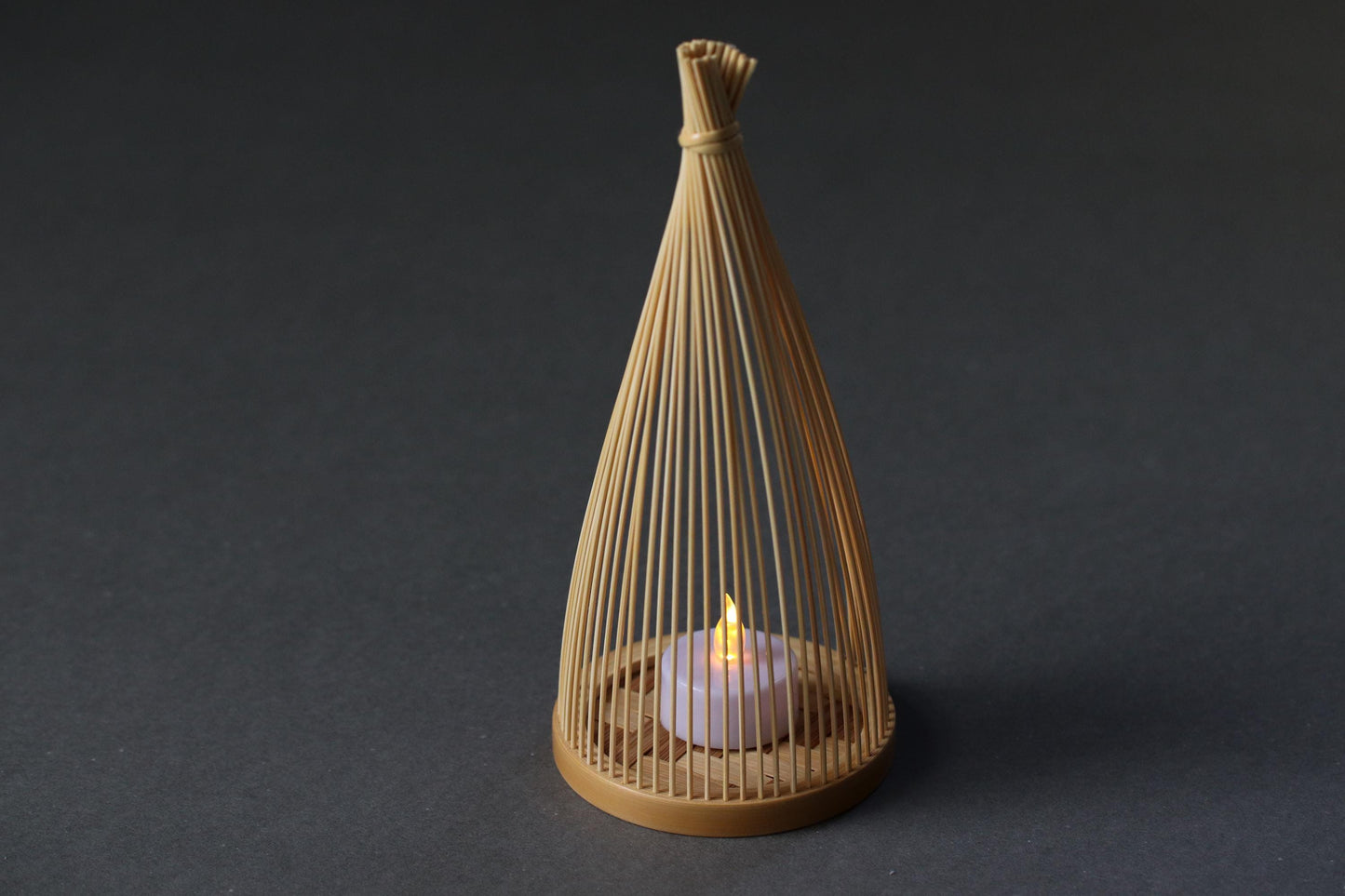 Suruga Bamboo Sculpture Lantern “Shinsetsu” — Traditional Japanese Craft, Fine Bamboo Art, Minimalist LED Candle Holder, Made in Japan