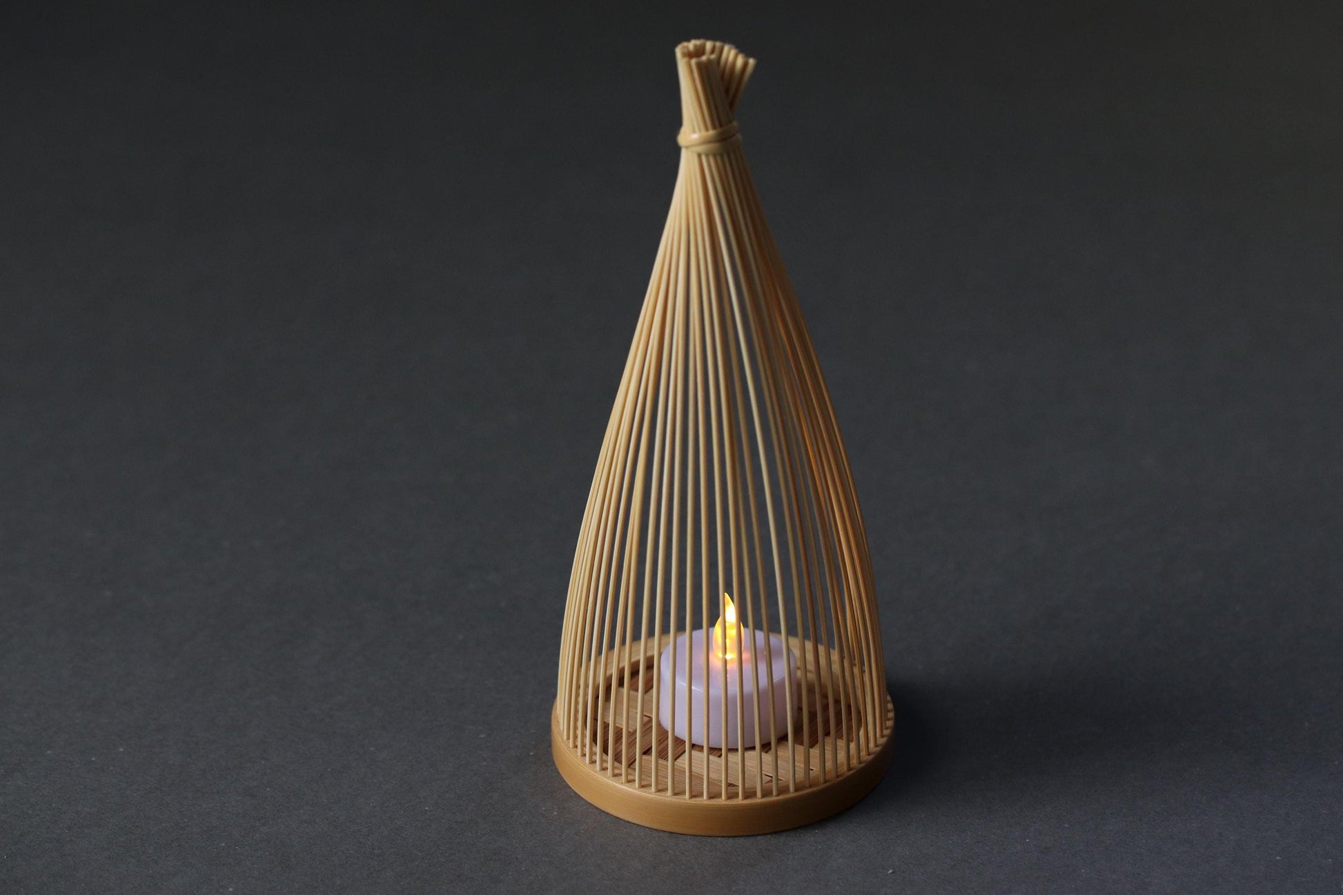 Suruga Bamboo Sculpture Lantern “Shinsetsu” — Traditional Japanese Craft, Fine Bamboo Art, Minimalist LED Candle Holder, Made in Japan