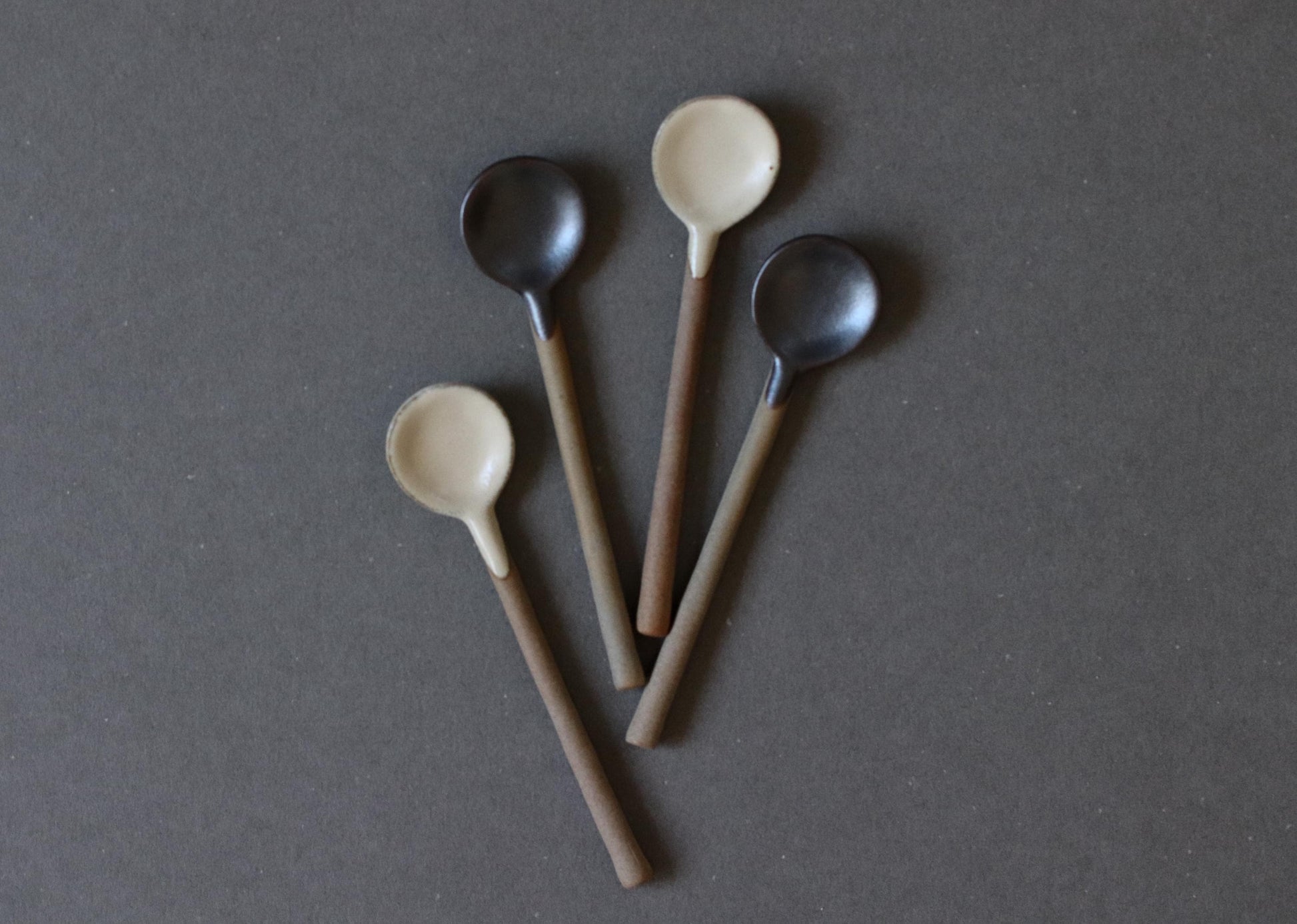 Japanese Pottery Spoon | Mino Ware Ceramic Tea Spoon | Handmade Style | Black / White | Minimal Japanese Tableware
