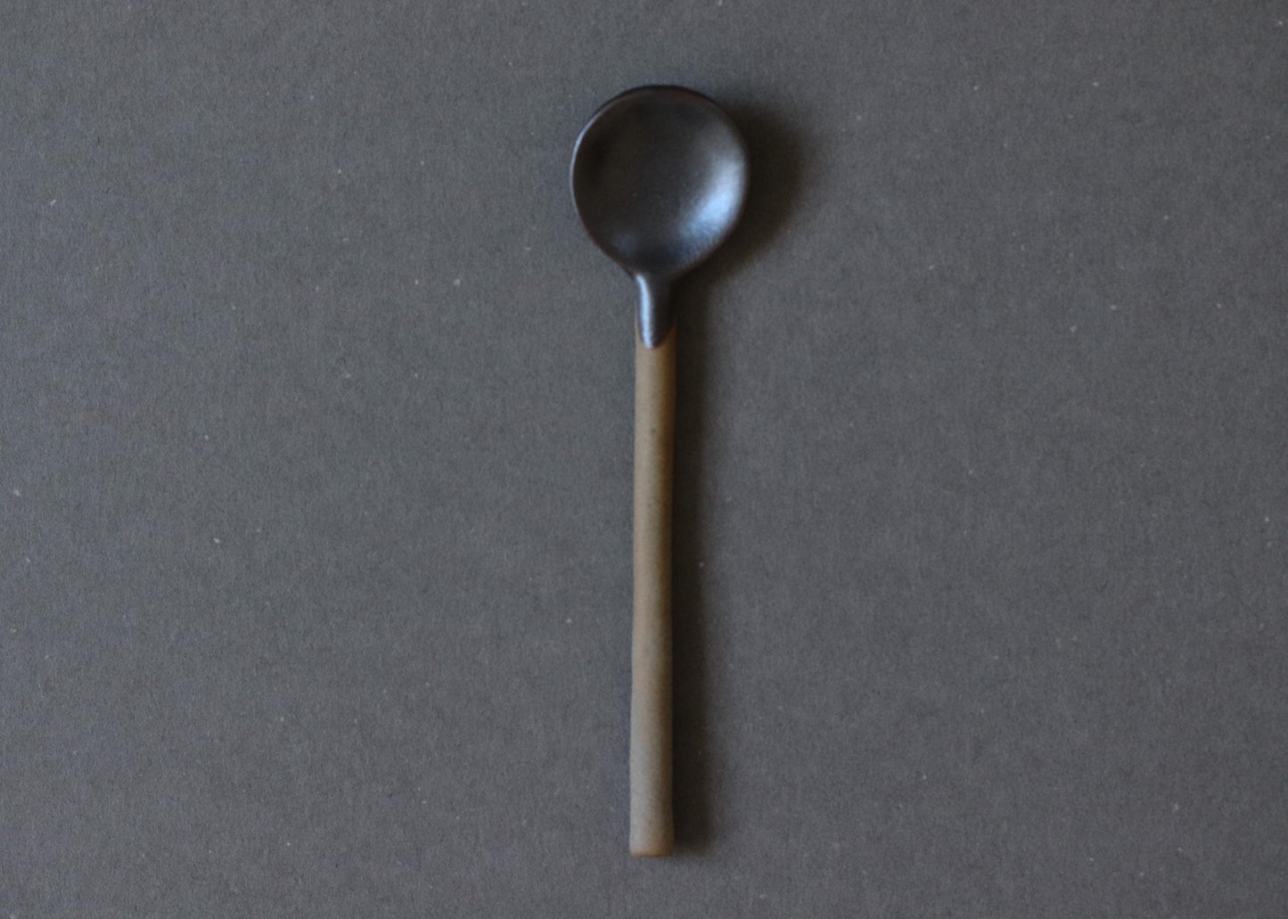 Japanese Pottery Spoon | Mino Ware Ceramic Tea Spoon | Handmade Style | Black / White | Minimal Japanese Tableware